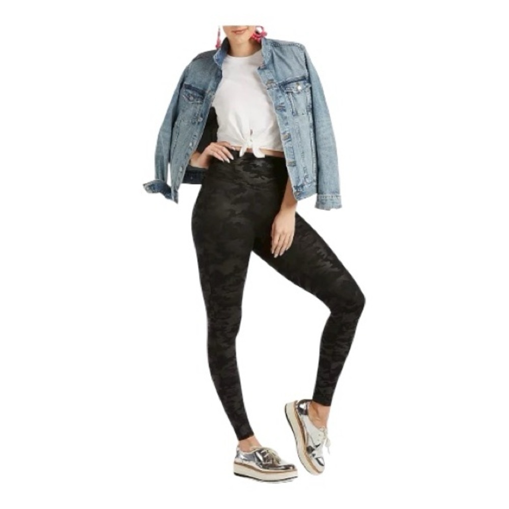 SPANX Faux Camo Leggings